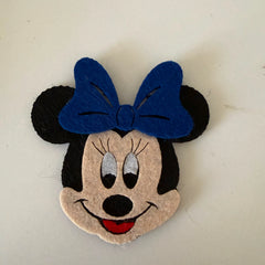 Minnie Mouse keçe figürü — lacivert fiyonklu